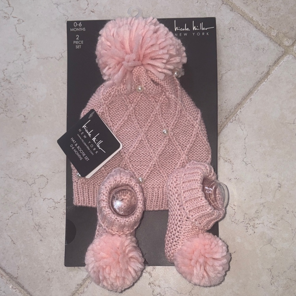 Nicole Miller Soft Pink Knit Pom-Pom Hat & Bootie Set